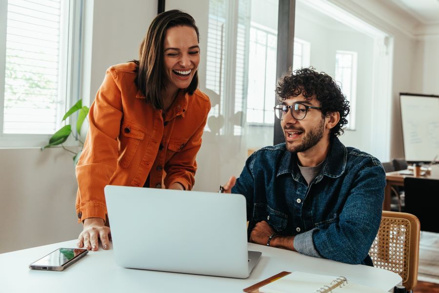 Artificial Intelligence (AI) in Online Marketing  (in English)